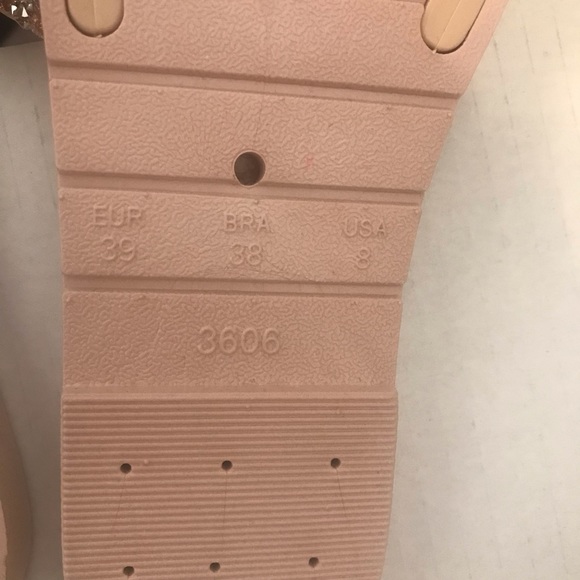 ✨free w bundle✨ Ardene sparkly slides sz 8 - Picture 4 of 4